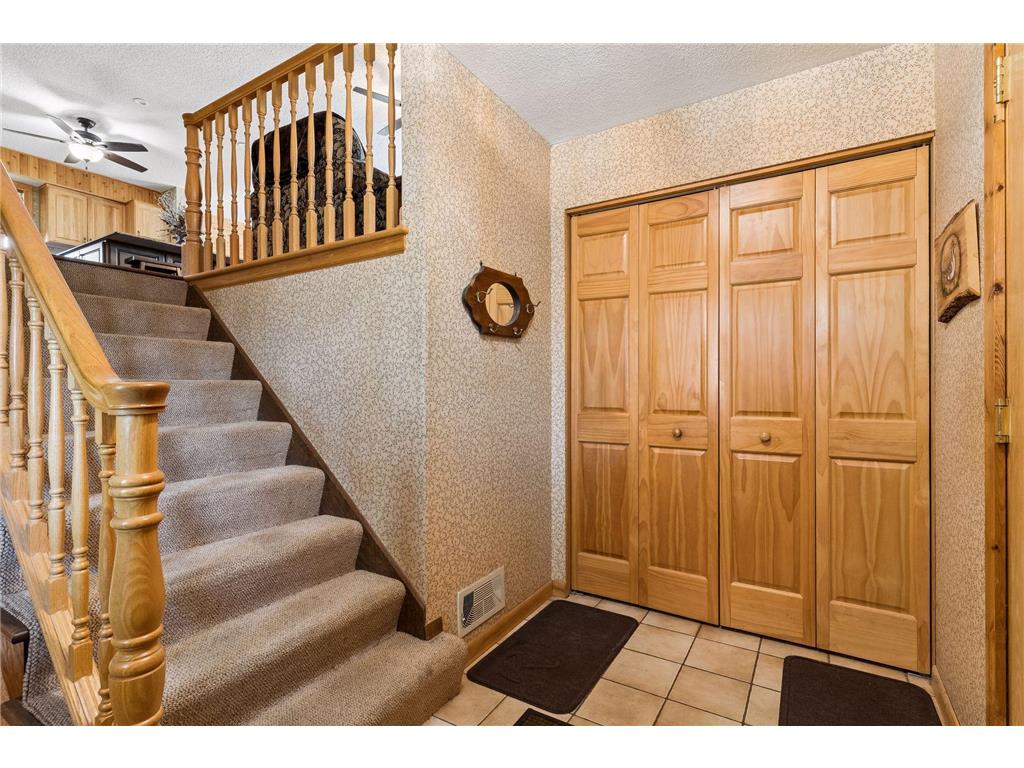 8124 W 102nd Street Bloomington MN 55438 7084597 image6