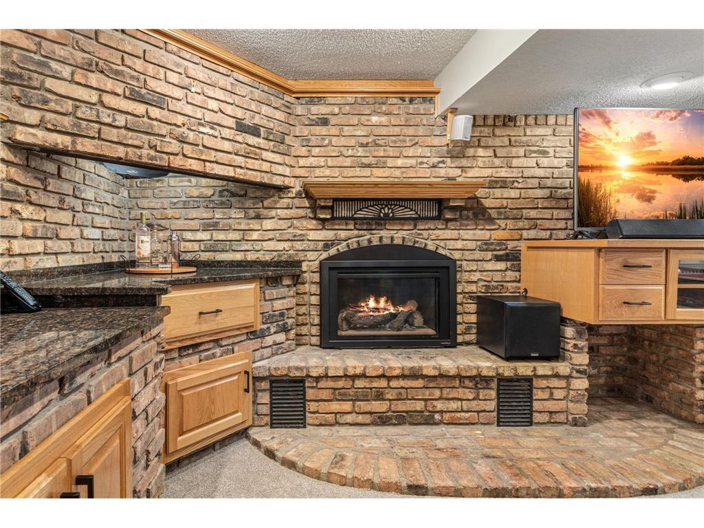 8125 Tierneys Woods Curve Bloomington MN 55438 7077806 image49