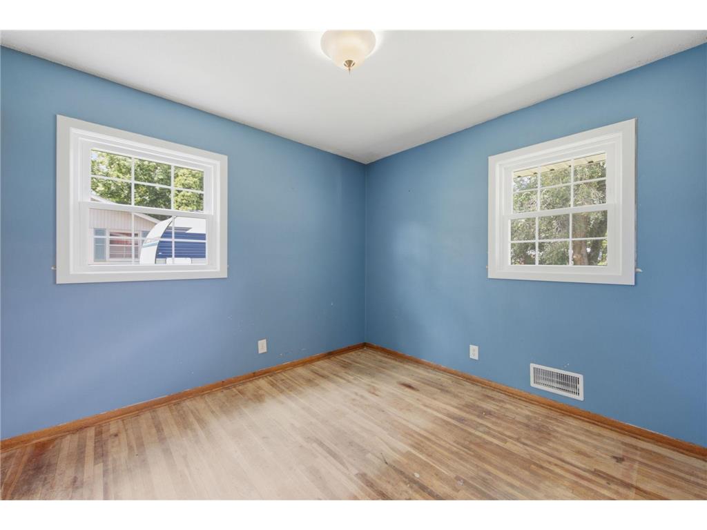 8126 Northern Drive Crystal MN 55427 7105445 image12