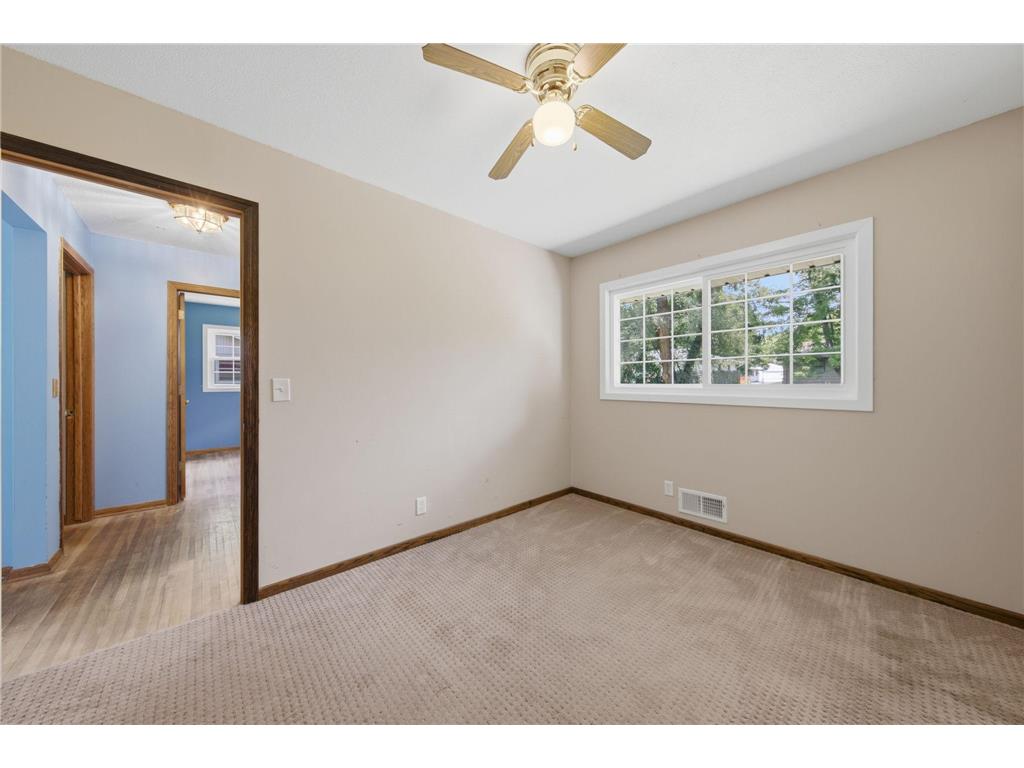 8126 Northern Drive Crystal MN 55427 7105445 image15