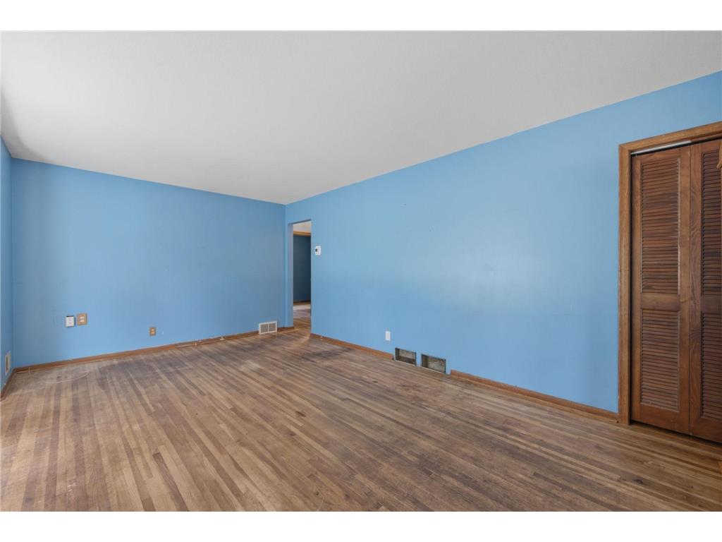 8126 Northern Drive Crystal MN 55427 7105445 image5