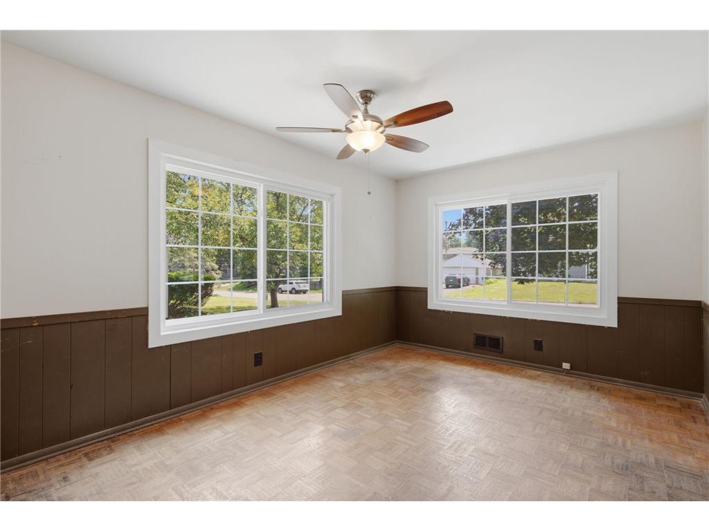 8126 Northern Drive Crystal MN 55427 7105445 image8