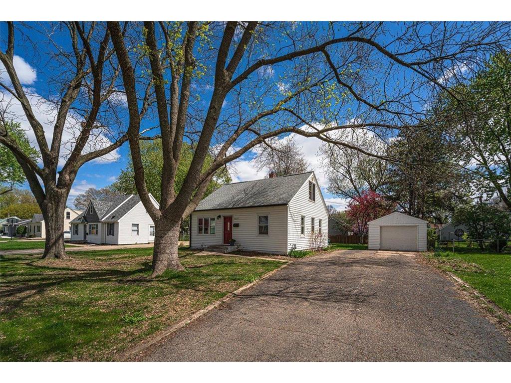 8127 1st Avenue S Bloomington MN 55420 7068632 image1
