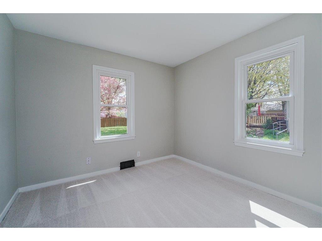 8127 1st Avenue S Bloomington MN 55420 7068632 image11