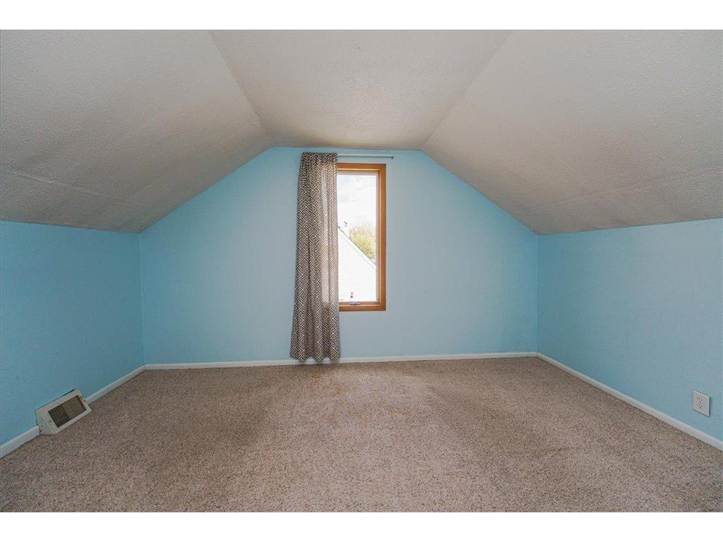 8127 1st Avenue S Bloomington MN 55420 7068632 image16