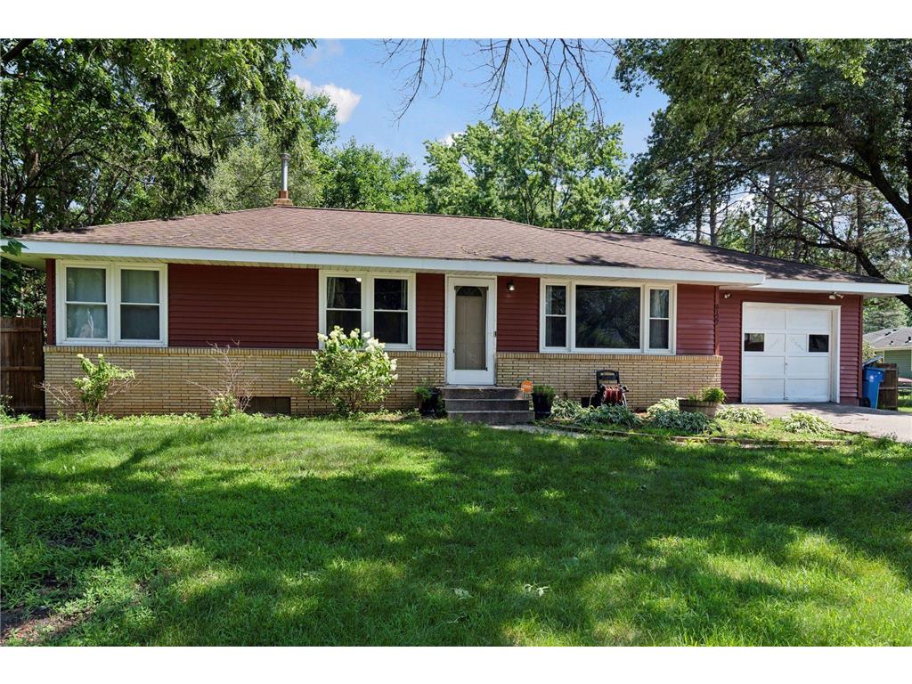 8127 Groveland Road Mounds View MN 55112 6586483 image1