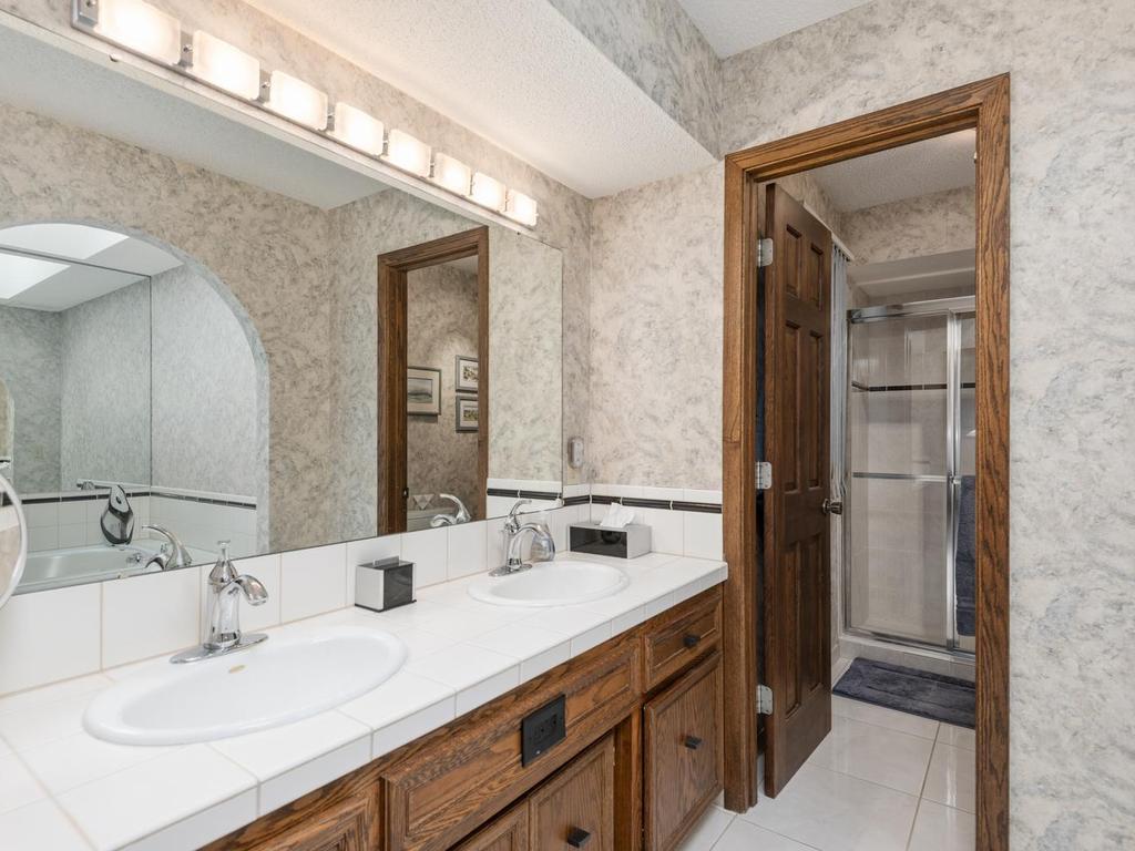 8127 Pennsylvania Circle Bloomington MN 55438 7080928 image17