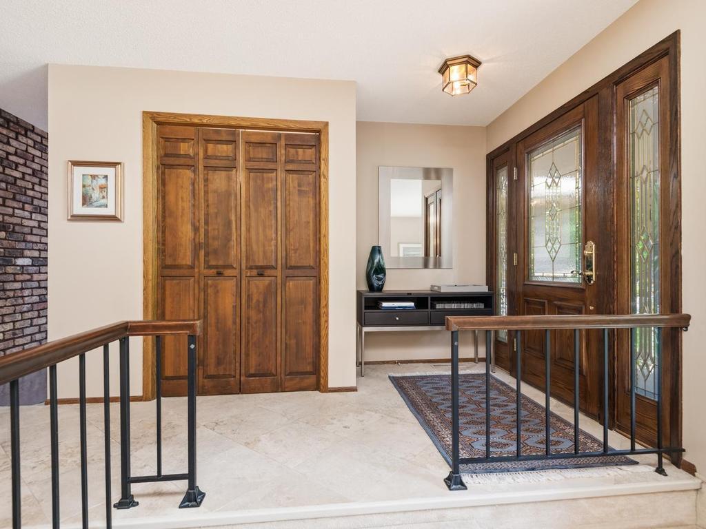 8127 Pennsylvania Circle Bloomington MN 55438 7080928 image3