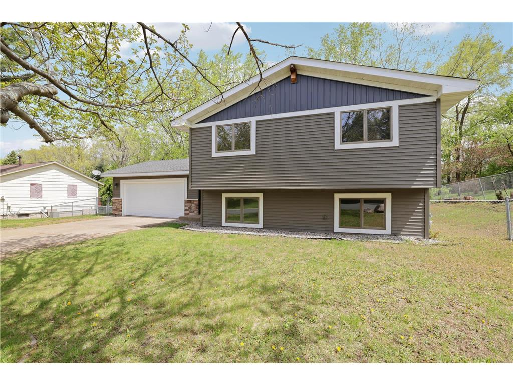 8128 Dawn Avenue Inver Grove Heights MN 55076 7062497 image3