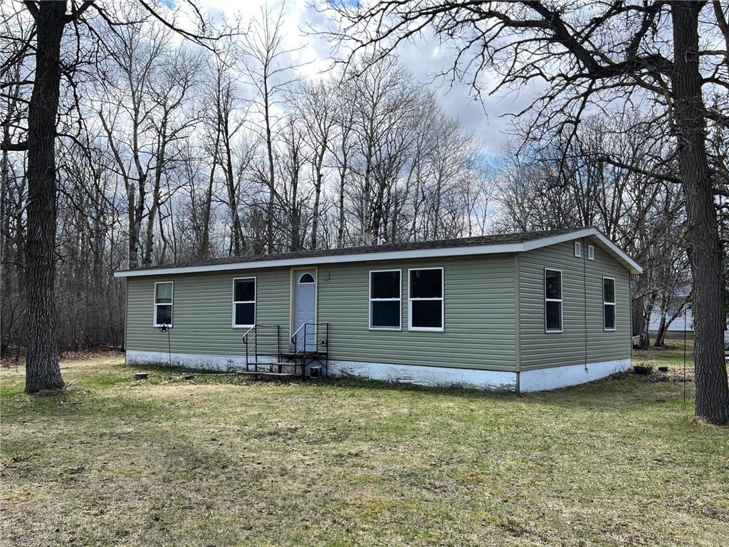 813 11th Avenue SE Roseau MN 56751 6353961 image1