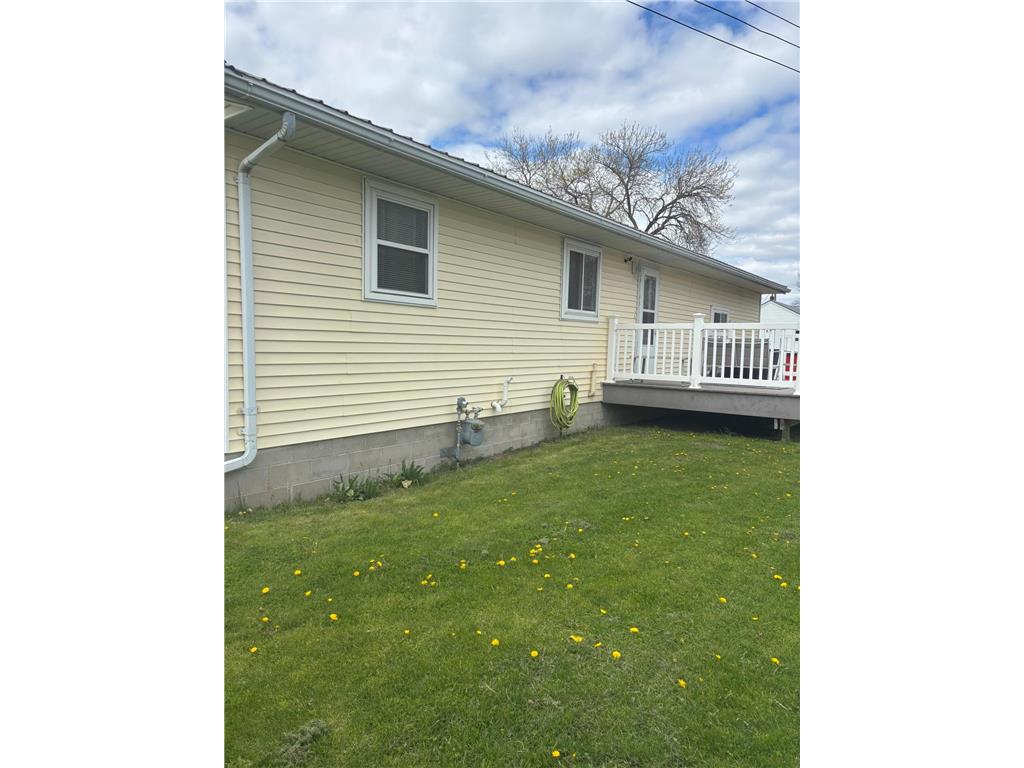 813 2nd Street W Morgan MN 56266 7069953 image2