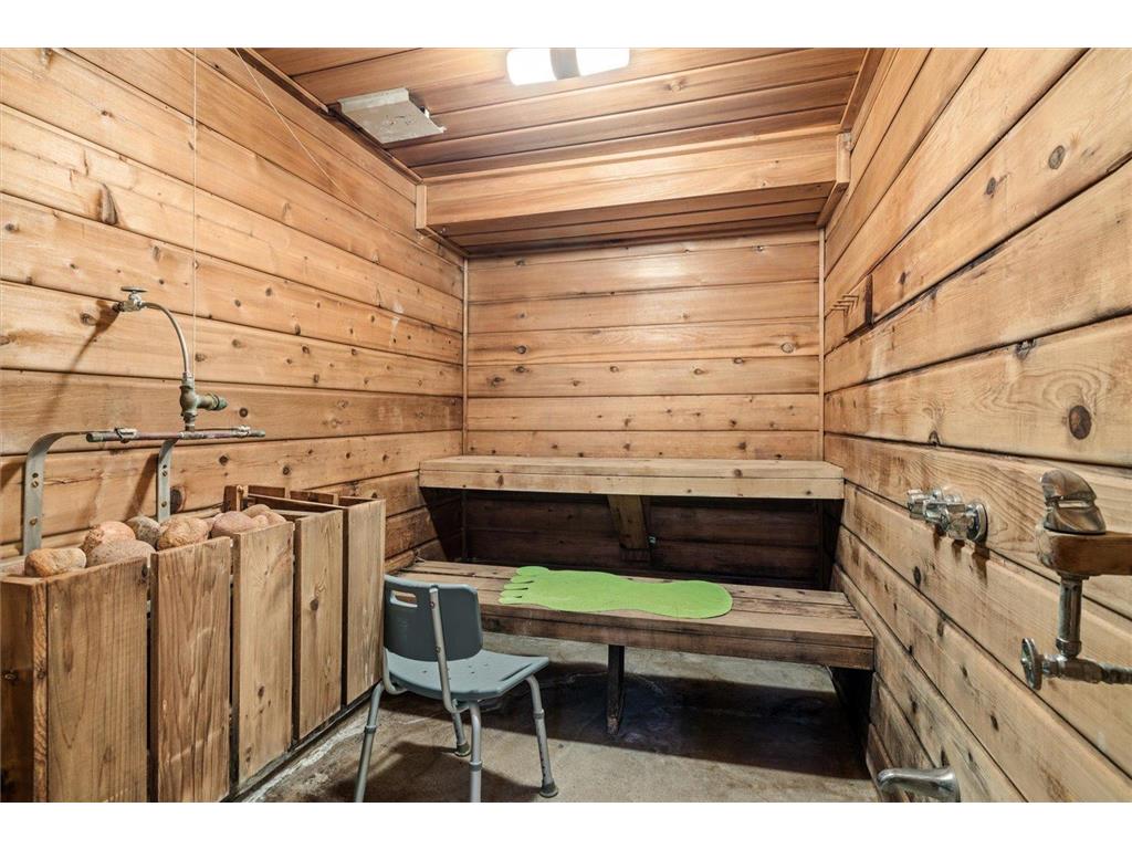 813 6th Street S Virginia MN 55792 6812416 image34