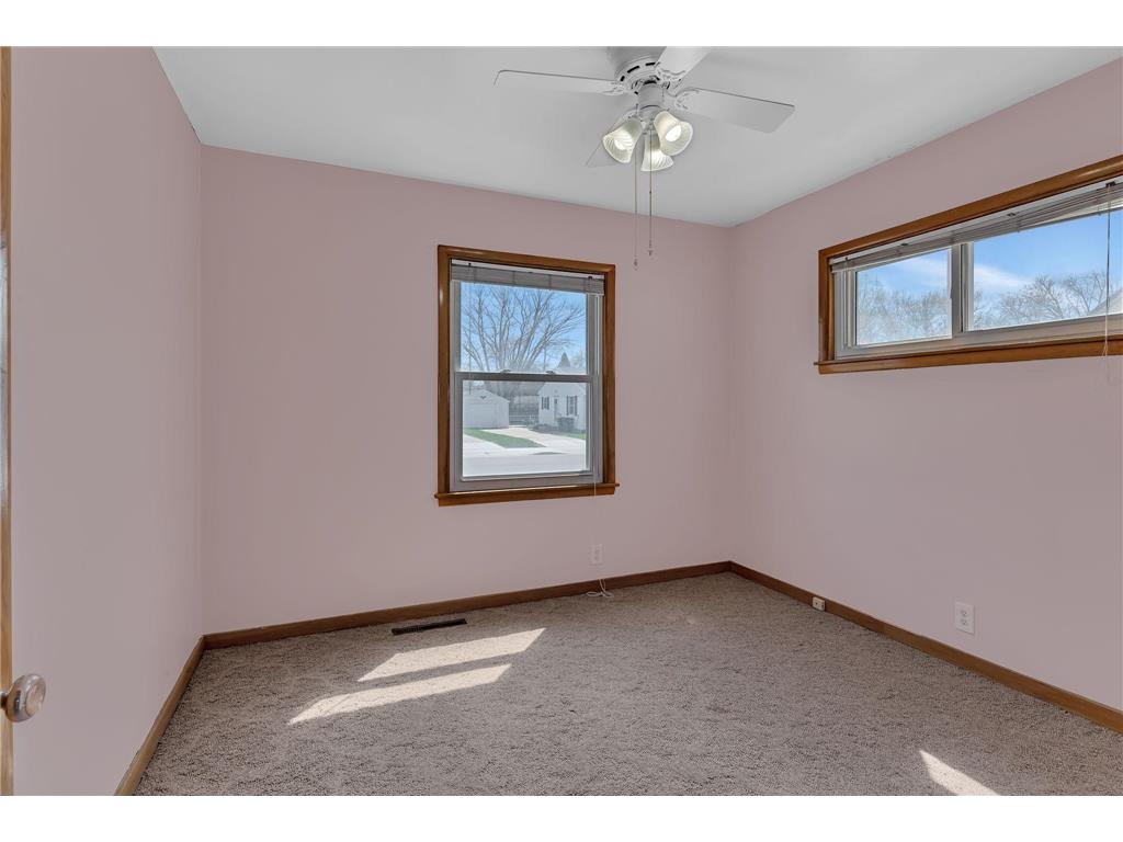 813 Augusta Avenue Willmar MN 56201 7056876 image11