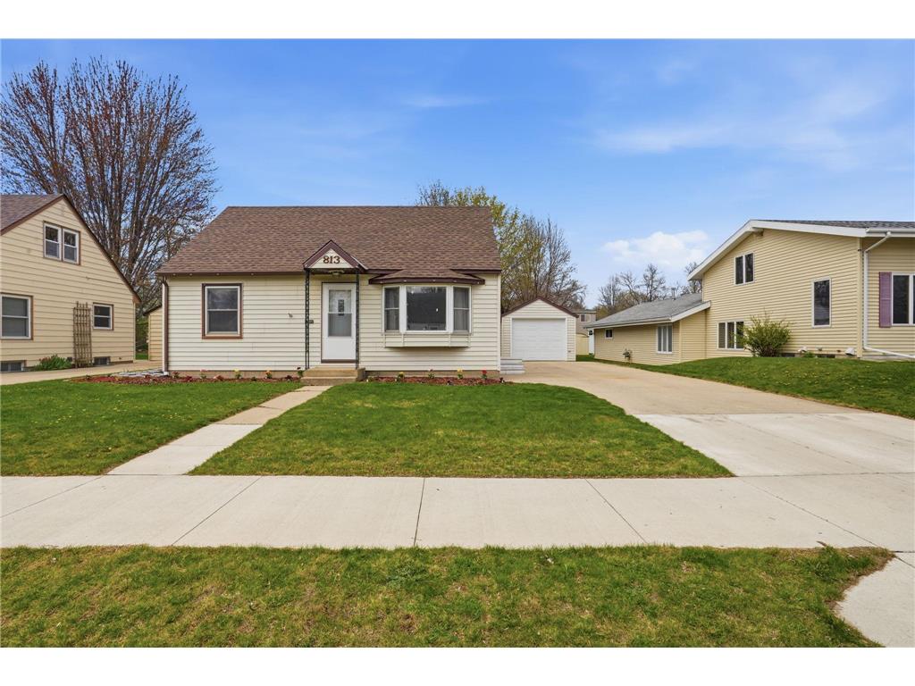 813 Augusta Avenue Willmar MN 56201 7056876 image2