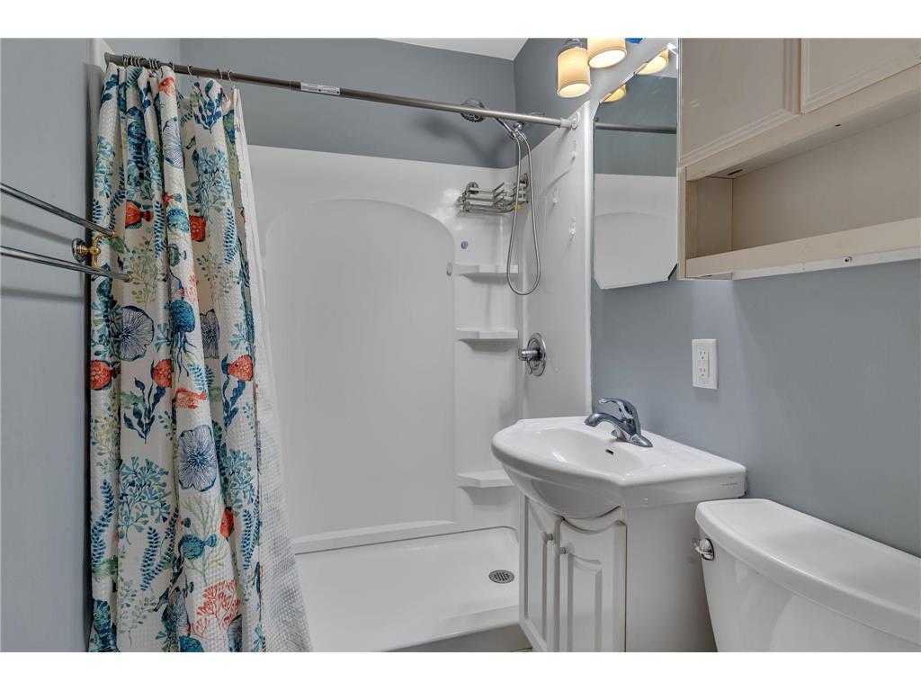813 Augusta Avenue Willmar MN 56201 7056876 image9