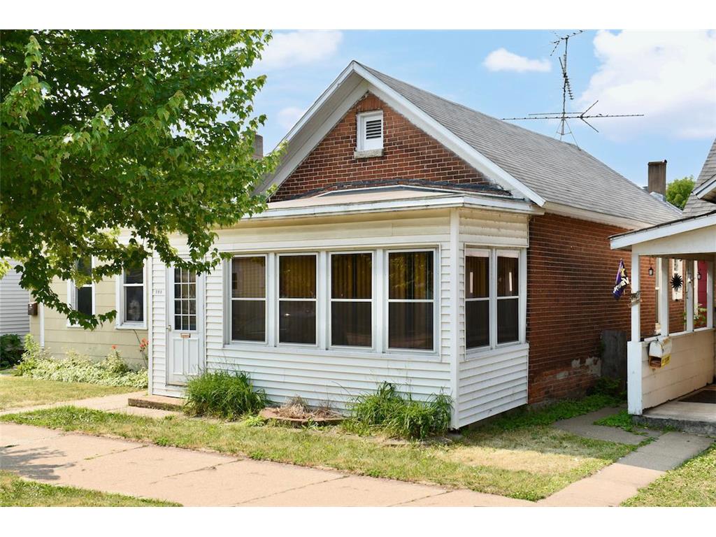 813 E 11th Street Winona MN 55987 6386970 image1