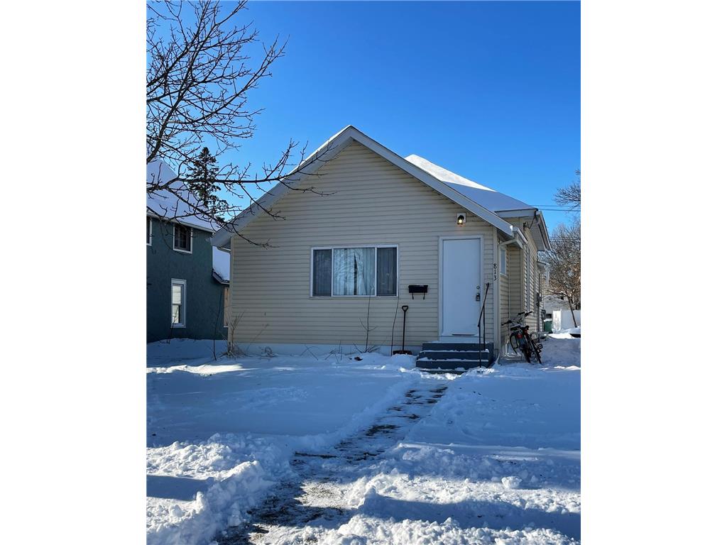 813 NW 1st Avenue Grand Rapids MN 55744 6331388 image1