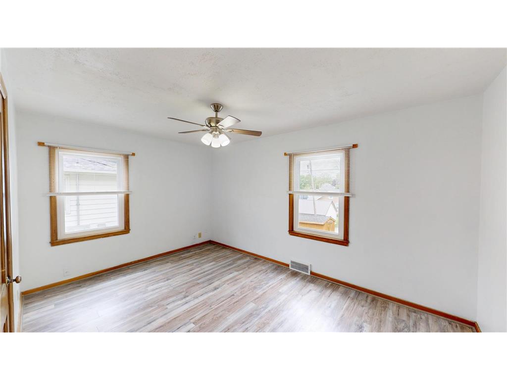 813 Pillsbury Avenue Albert Lea MN 56007 7076913 image9