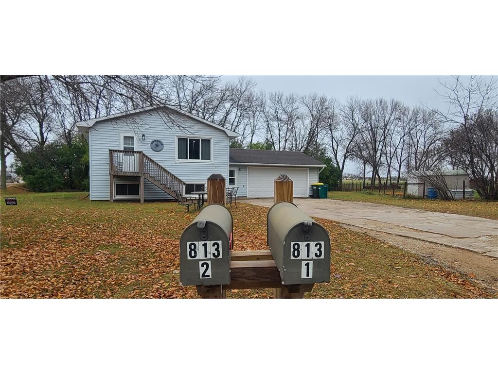 813 Pleasant View Drive SE Willmar MN 56201 6626800 image1