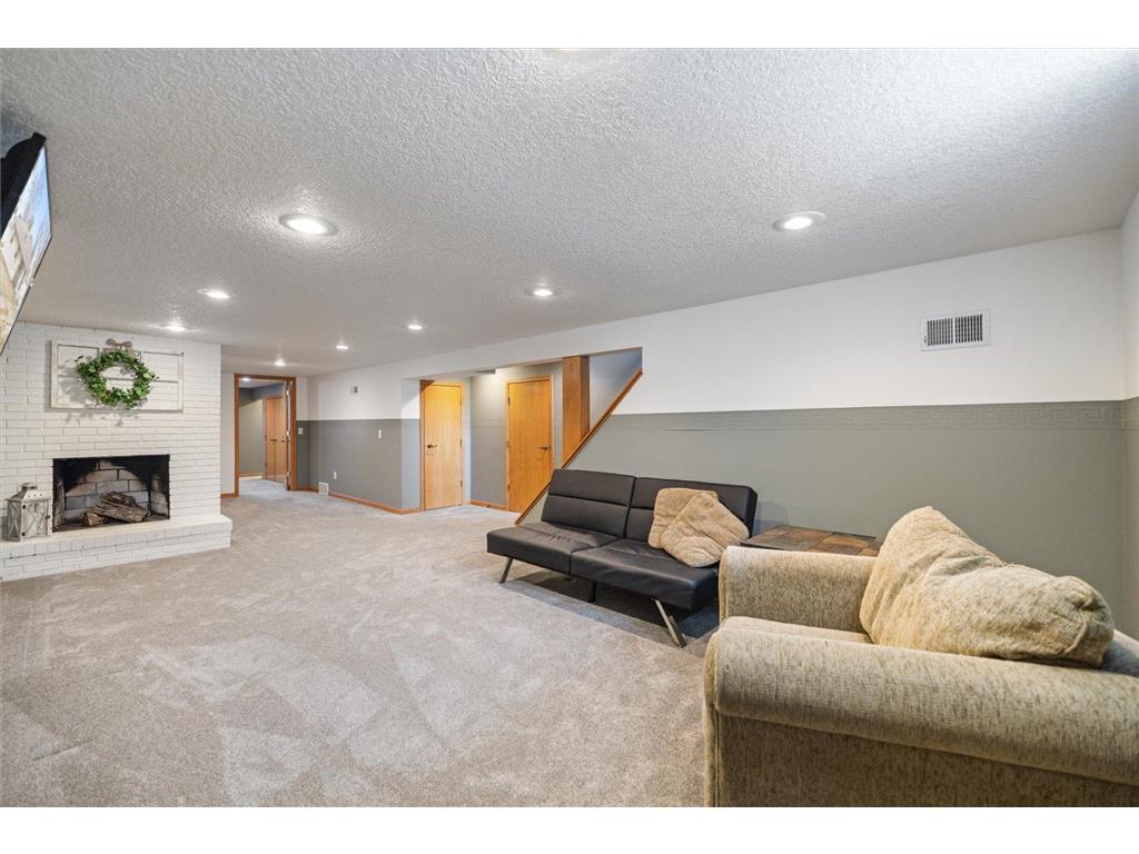 8131 Upton Avenue S Bloomington MN 55431 7026996 image20