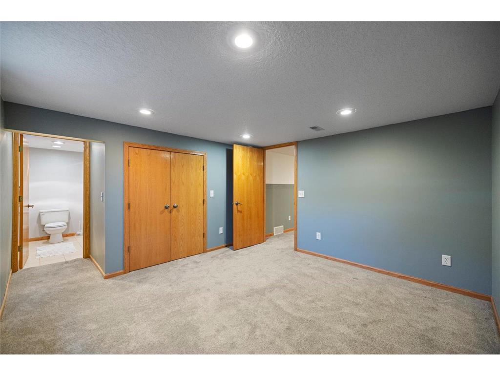 8131 Upton Avenue S Bloomington MN 55431 7026996 image25