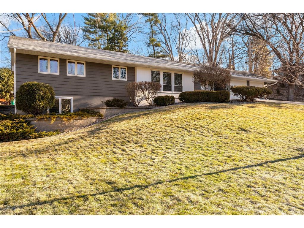 8134 Knoll Street N Golden Valley MN 55427 7037865 image1