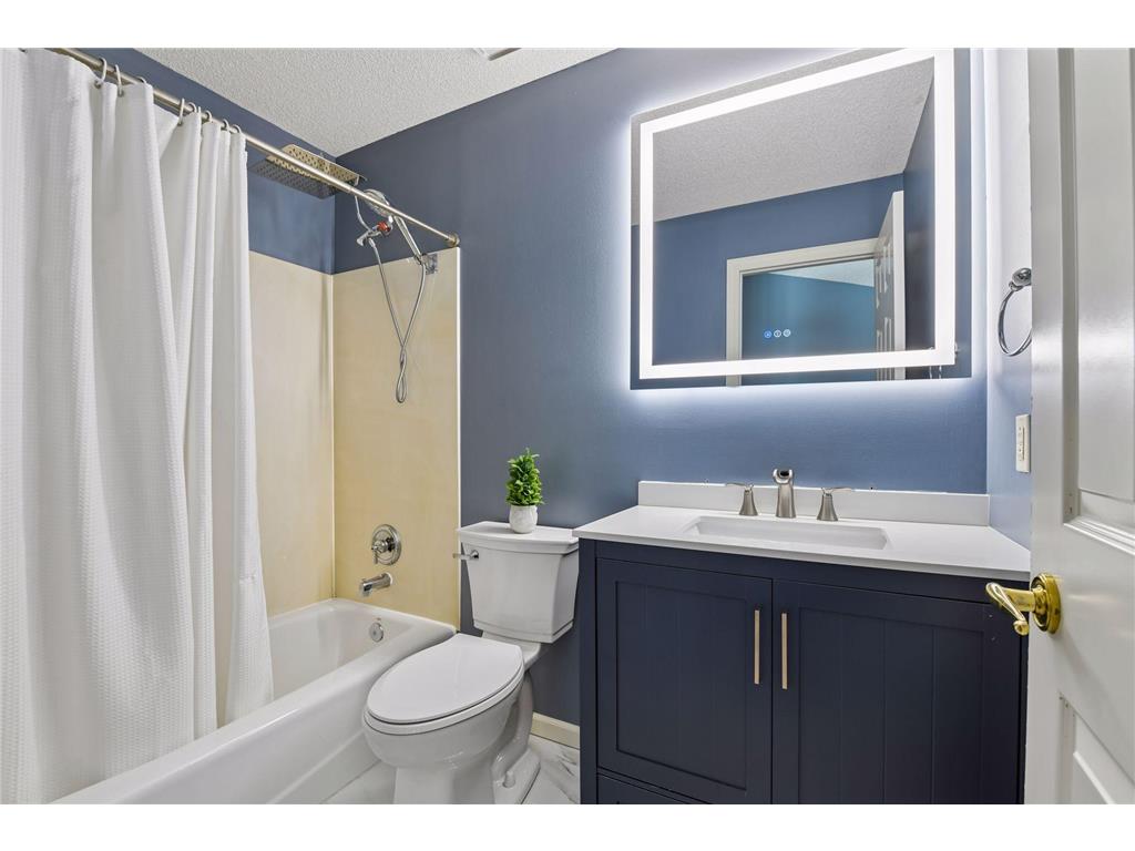 8135 Long Meadow Pointe Eden Prairie MN 55347 7063617 image32