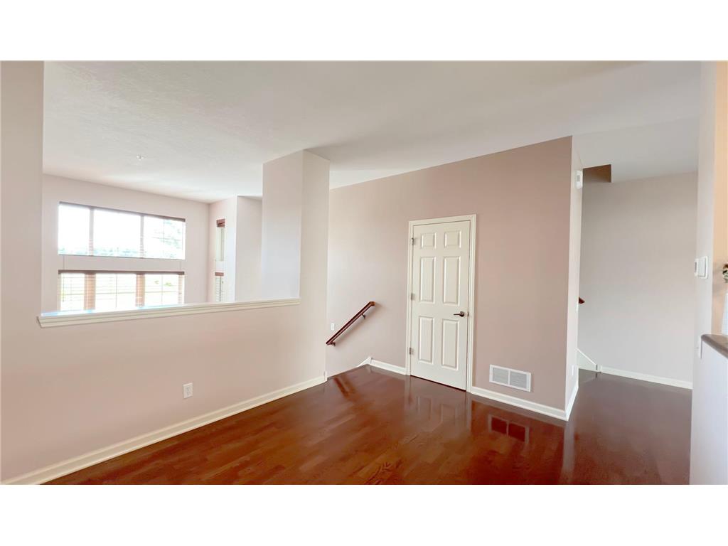 8136 Main Street N Maple Grove MN 55369 7088377 image12