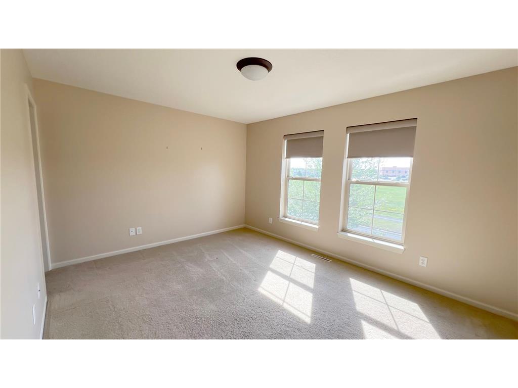 8136 Main Street N Maple Grove MN 55369 7088377 image15