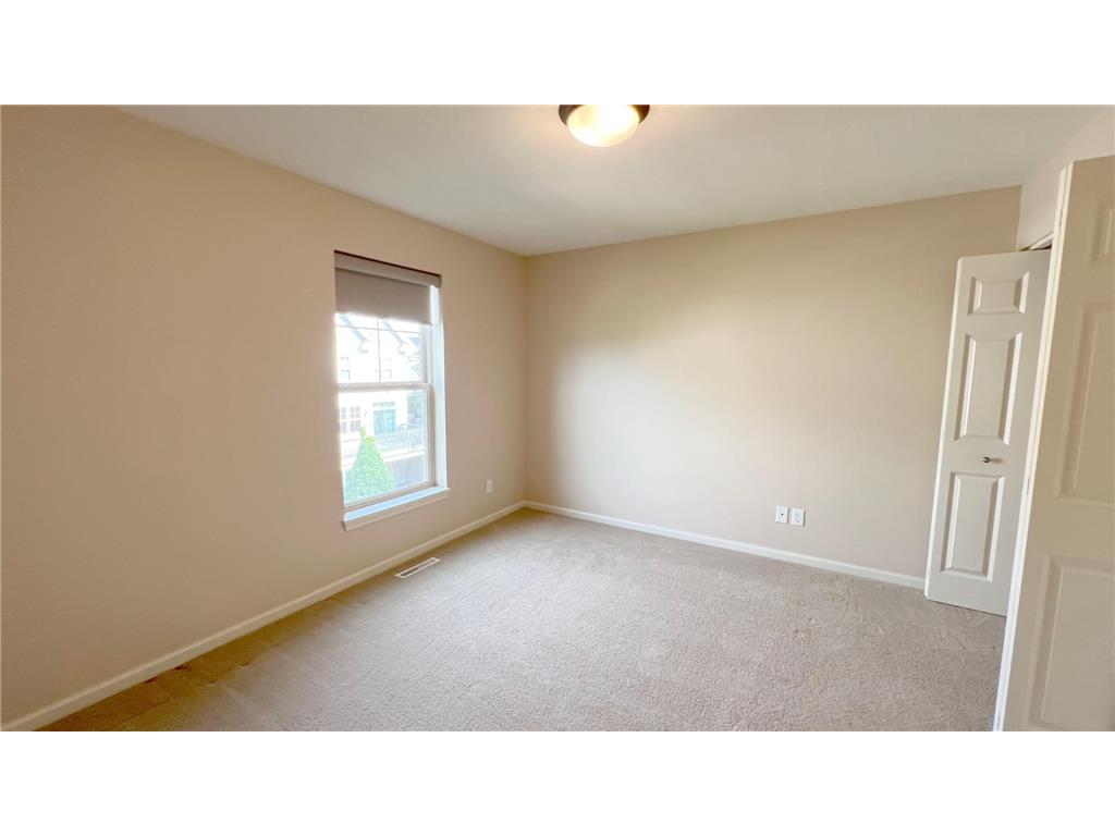 8136 Main Street N Maple Grove MN 55369 7088377 image16