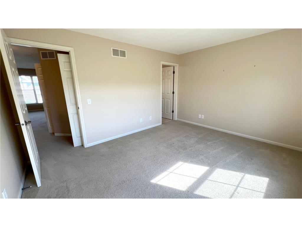 8136 Main Street N Maple Grove MN 55369 7088377 image20