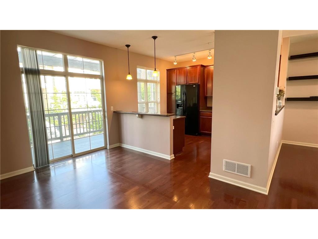 8136 Main Street N Maple Grove MN 55369 7088377 image3