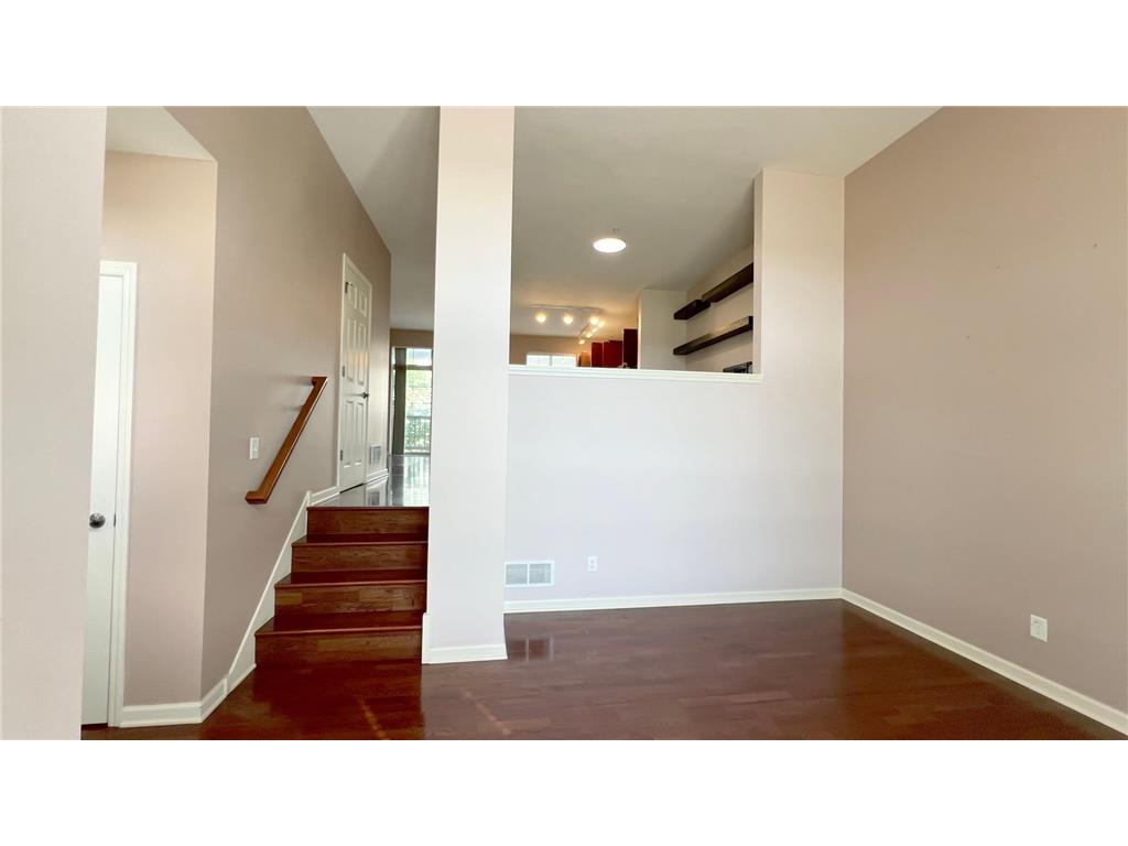 8136 Main Street N Maple Grove MN 55369 7088377 image8
