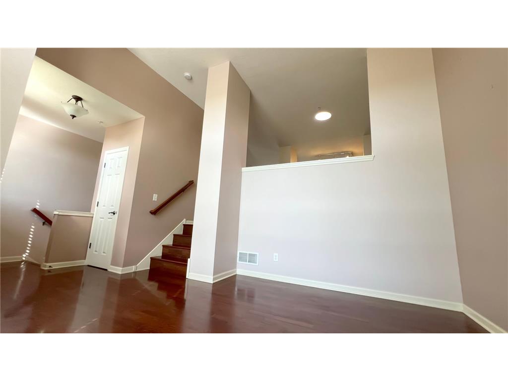 8136 Main Street N Maple Grove MN 55369 7088377 image9