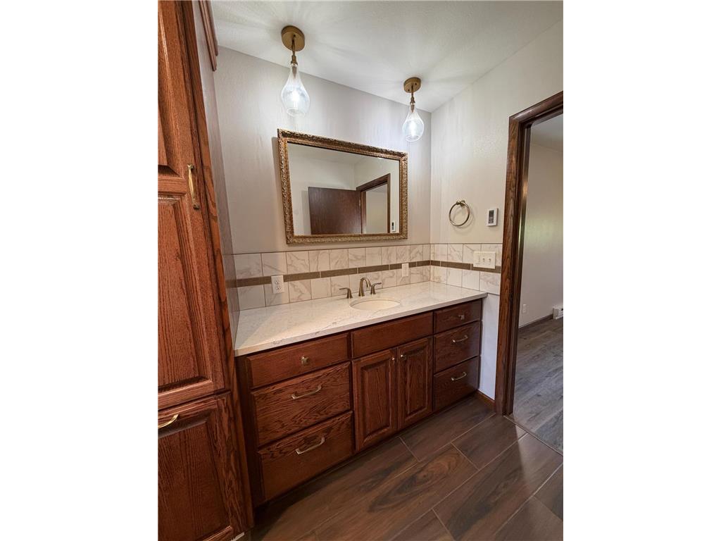 814 11th Avenue SE Roseau MN 56751 7082223 image29