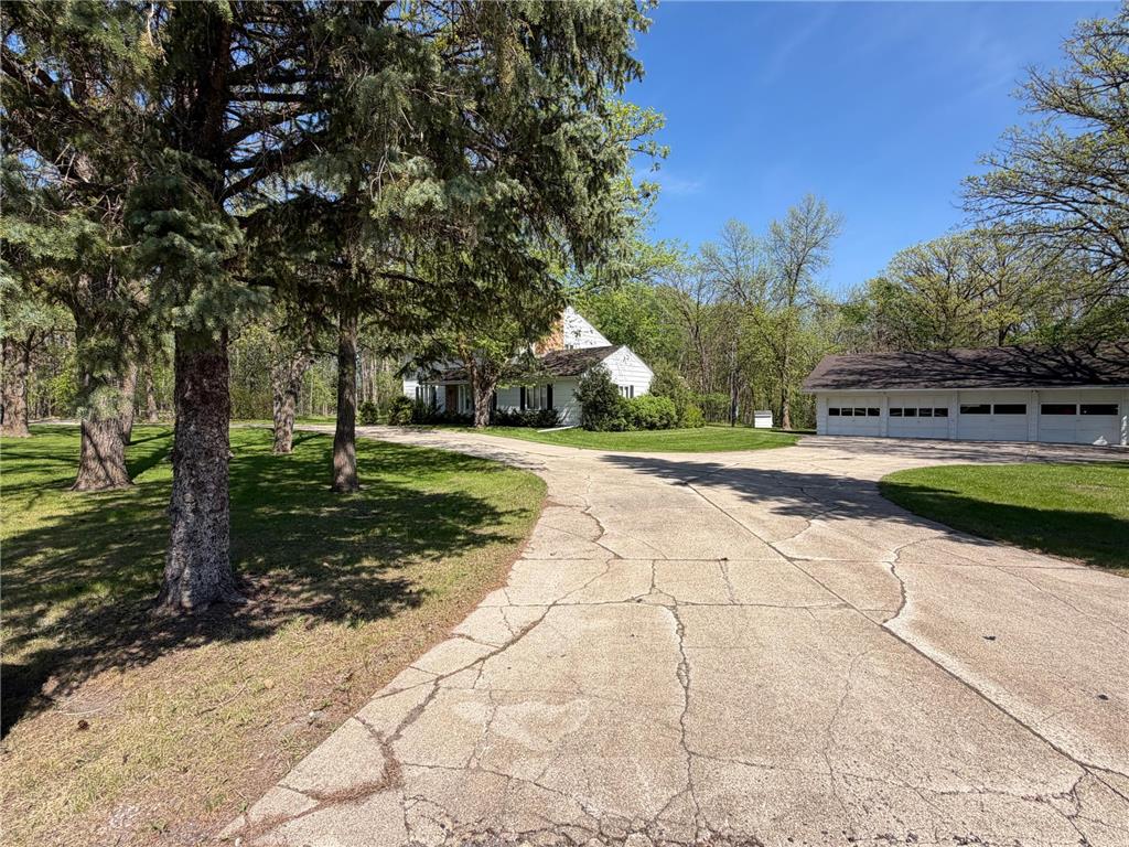 814 11th Avenue SE Roseau MN 56751 7082223 image3