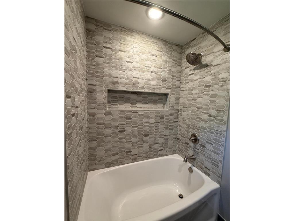 814 11th Avenue SE Roseau MN 56751 7082223 image35