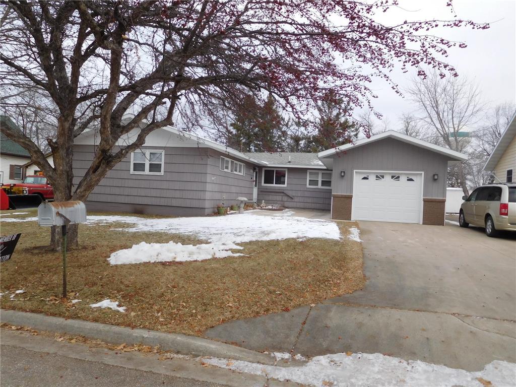 814 2nd Street SE, Elbow Lake, MN, 56531 MLS 6312647 Edina Realty