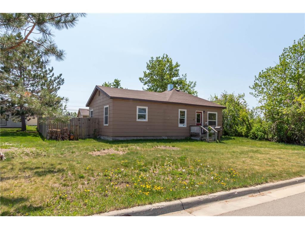 814 3rd Street SE Bemidji MN 56601 7080122 image1