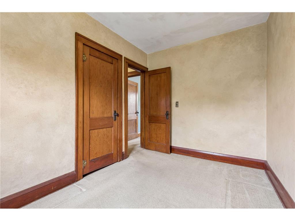 814 62nd Avenue N Brooklyn Center MN 55430 7047136 image19