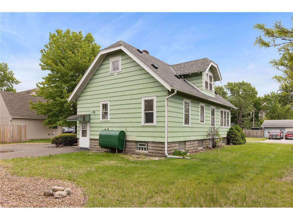 814 62nd Avenue N Brooklyn Center MN 55430 7047136 image28
