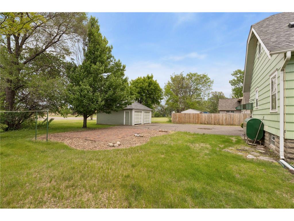814 62nd Avenue N Brooklyn Center MN 55430 7047136 image31