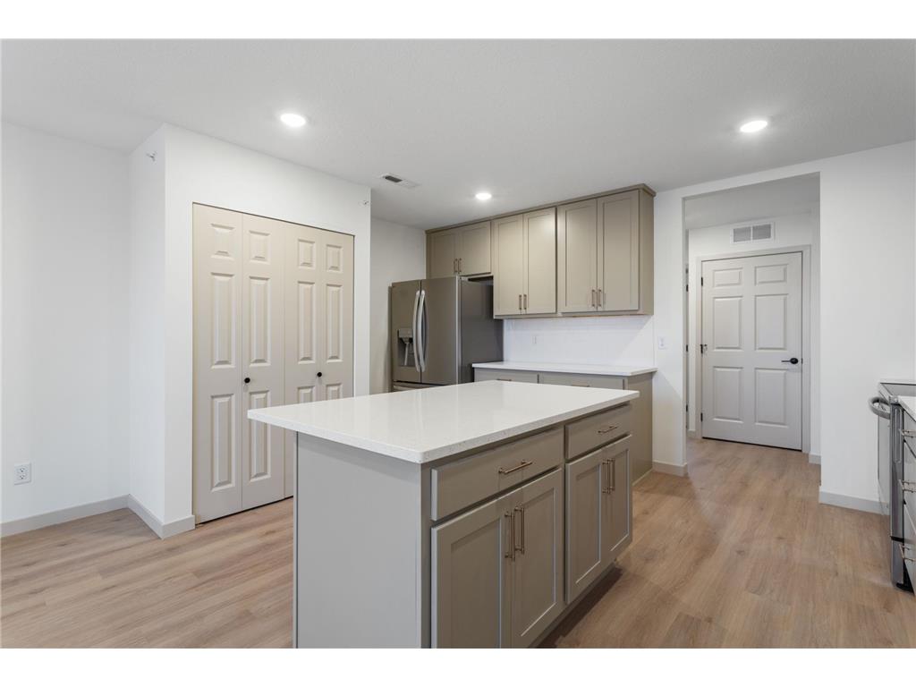 814 6th Street SE Minneapolis MN 55414 6826518 image12