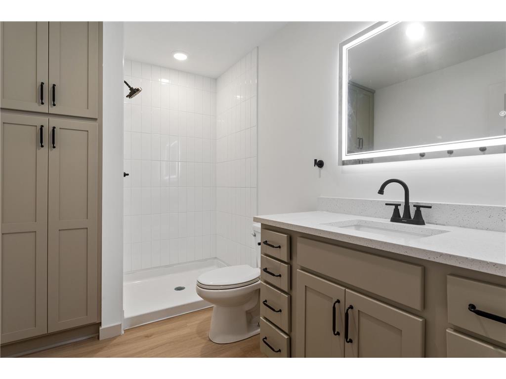 814 6th Street SE Minneapolis MN 55414 6826518 image15