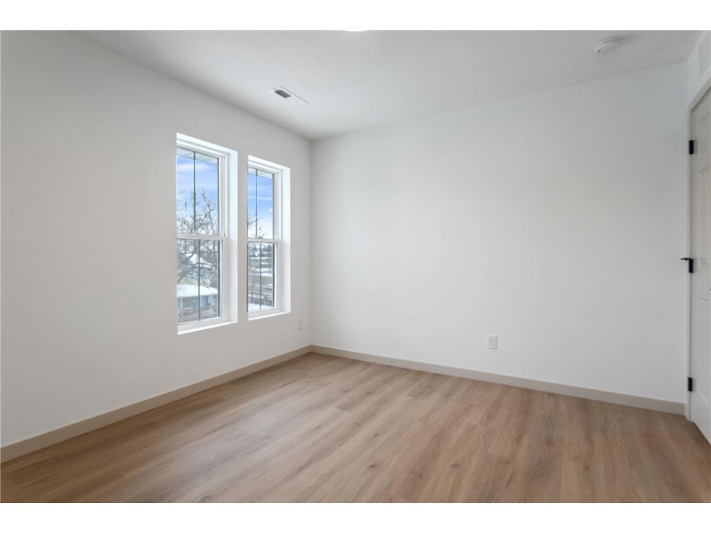 814 6th Street SE Minneapolis MN 55414 6826518 image18