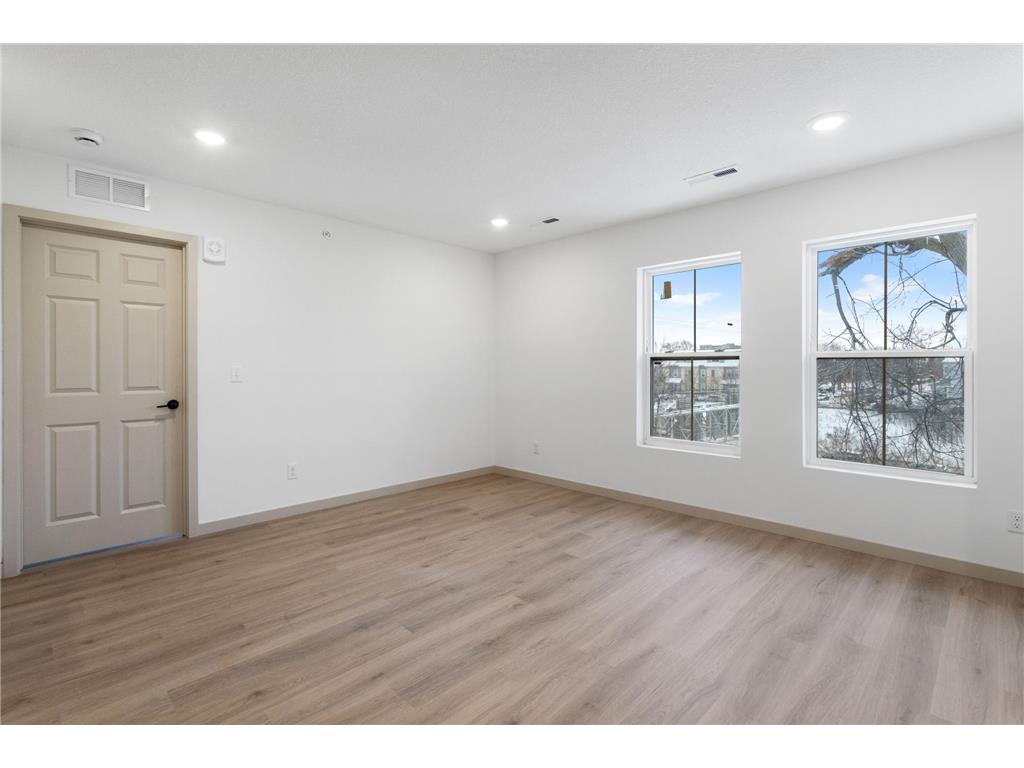 814 6th Street SE Minneapolis MN 55414 6826518 image24