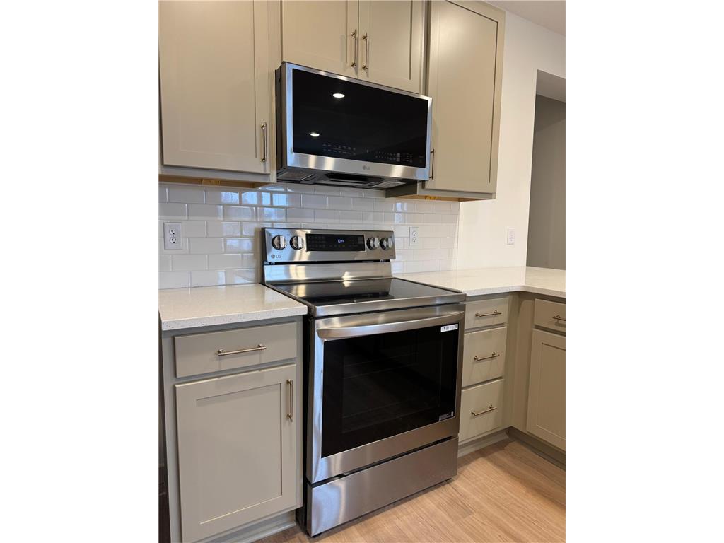 814 6th Street SE Minneapolis MN 55414 6826518 image30