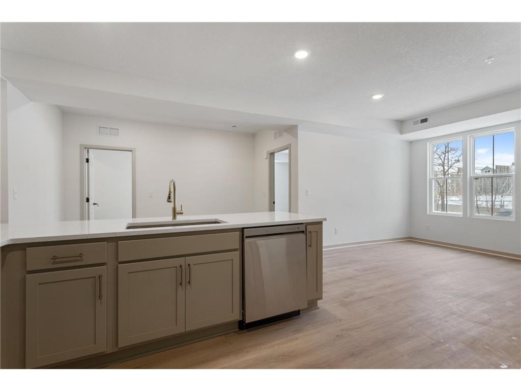 814 6th Street SE Minneapolis MN 55414 6826518 image31