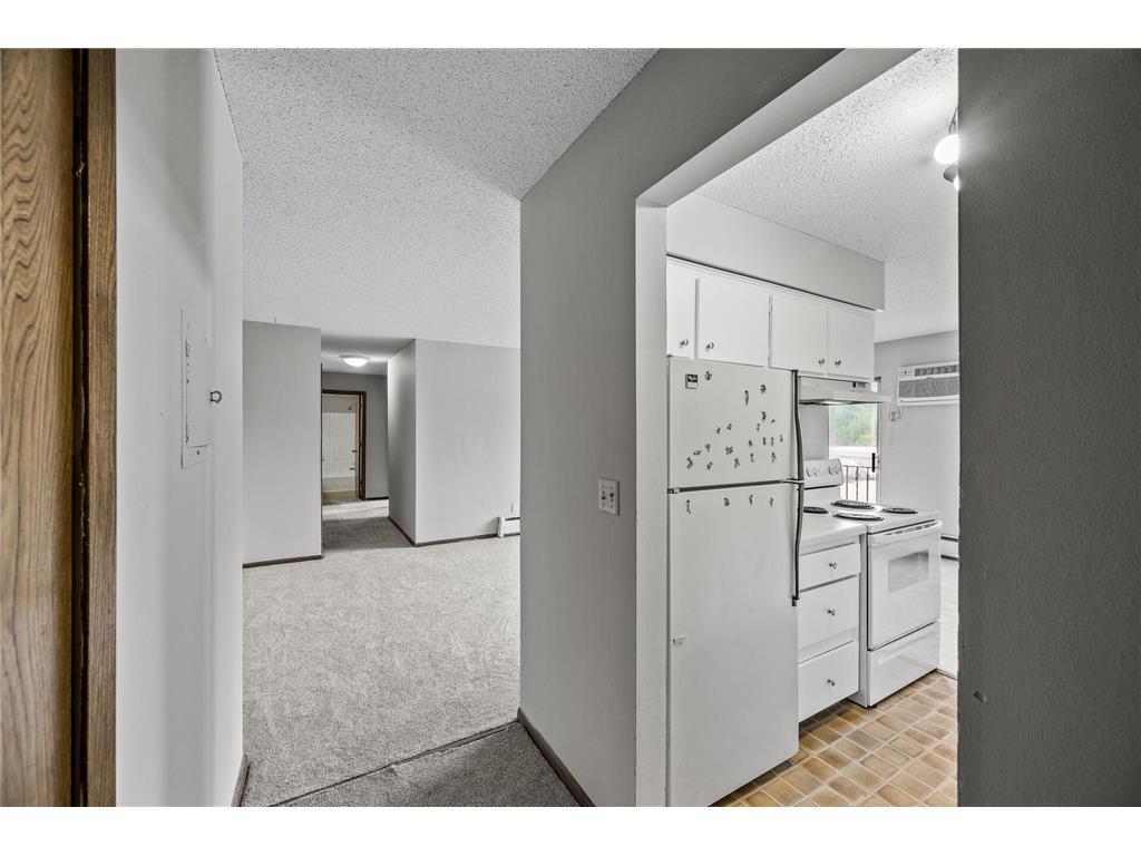 814 9th Avenue S #5 Hopkins MN 55343 7032648 image13