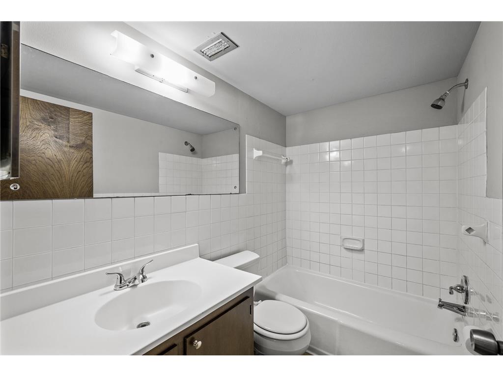 814 9th Avenue S #5 Hopkins MN 55343 7032648 image21